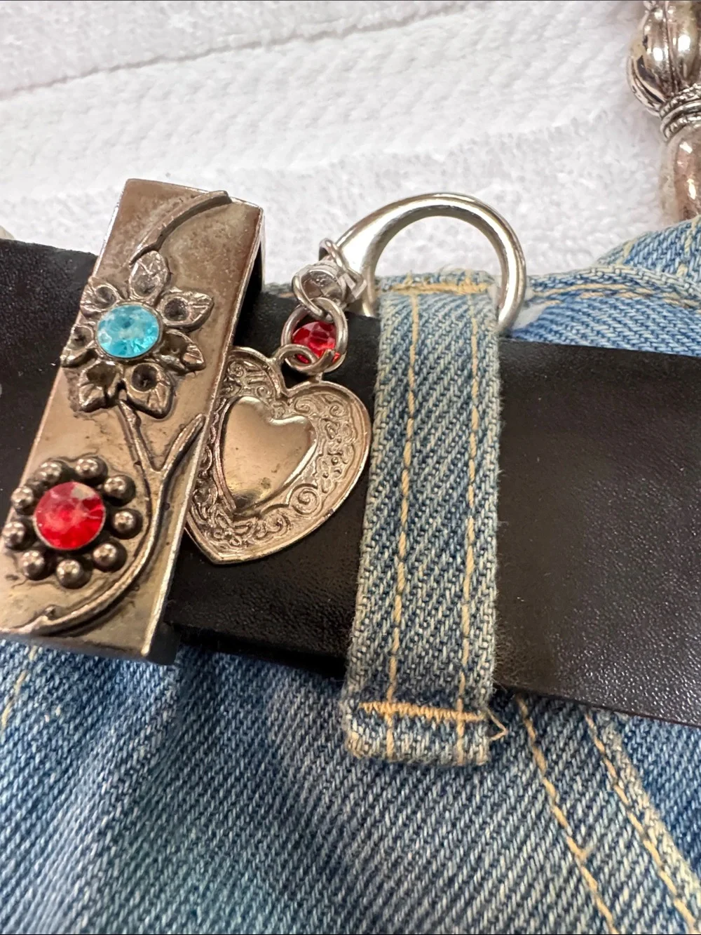 Vintage Rustic Faded Denim Ladybug Shoulder Bag with Beaded Strap. Rare to Find - Picture 3 of 9